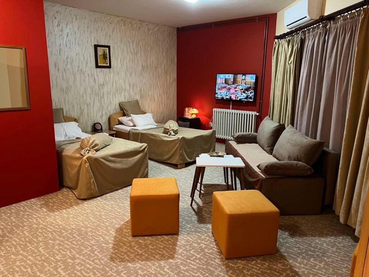 Hotel Dva Goluba Pale Dış mekan fotoğraf