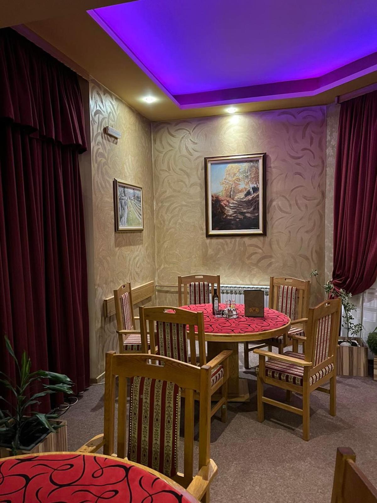 Hotel Dva Goluba Pale Dış mekan fotoğraf