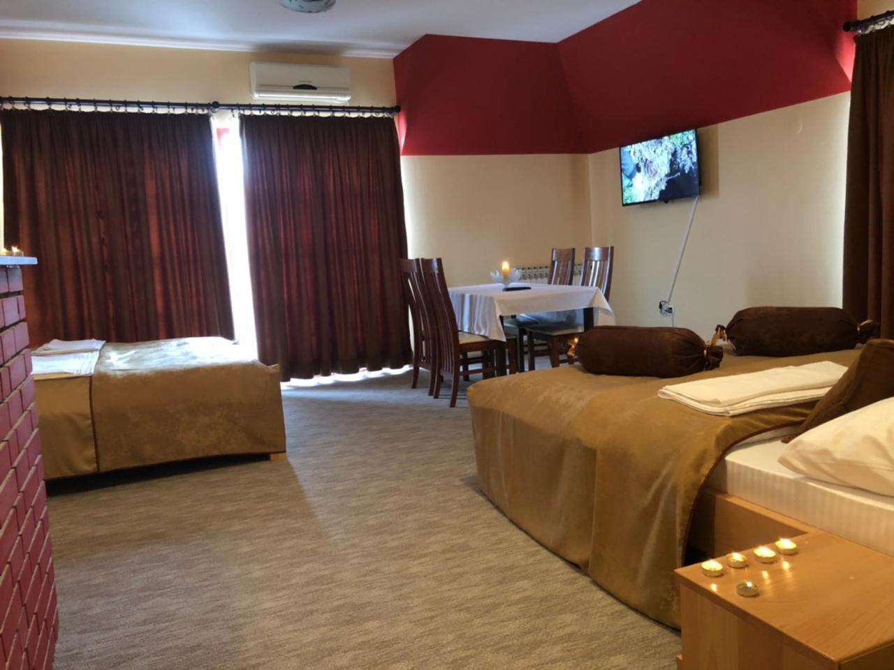 Hotel Dva Goluba Pale Dış mekan fotoğraf