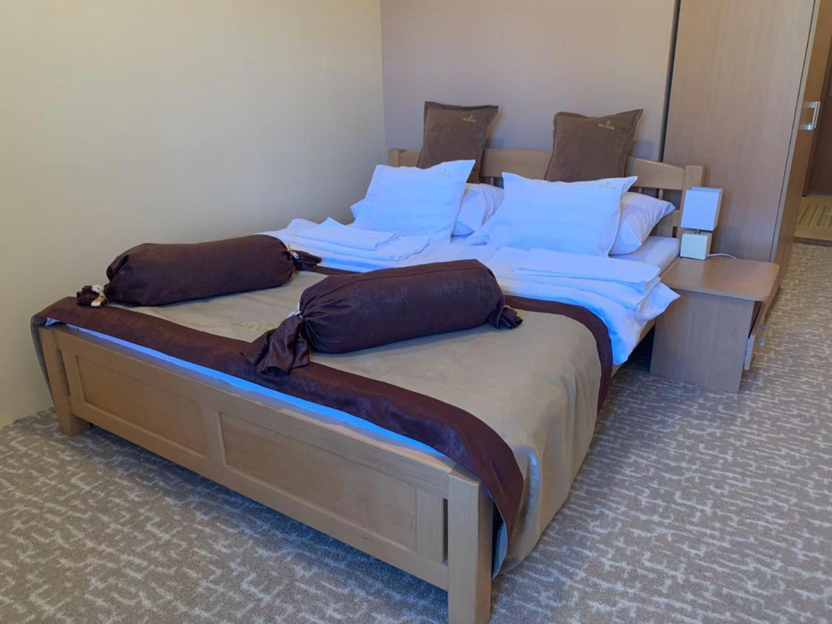 Hotel Dva Goluba Pale Dış mekan fotoğraf